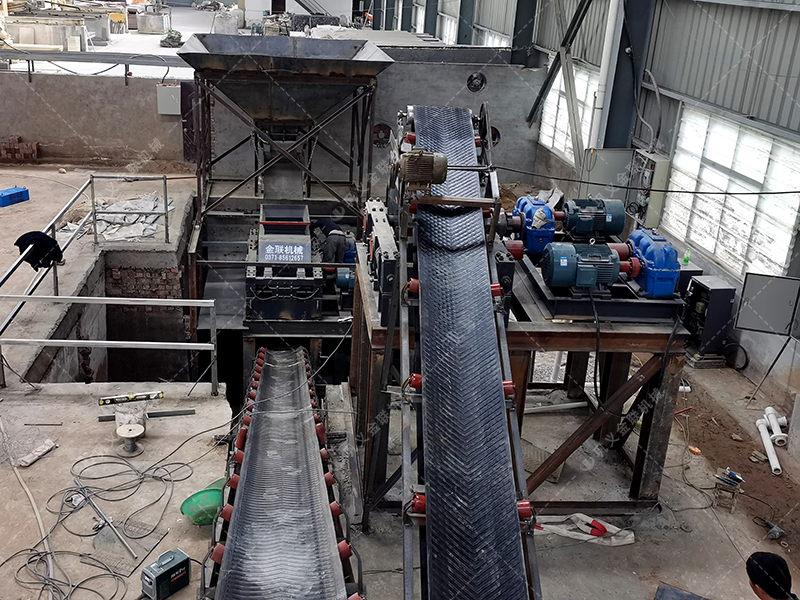 對輥破碎機破1噸礦石消耗多少電？