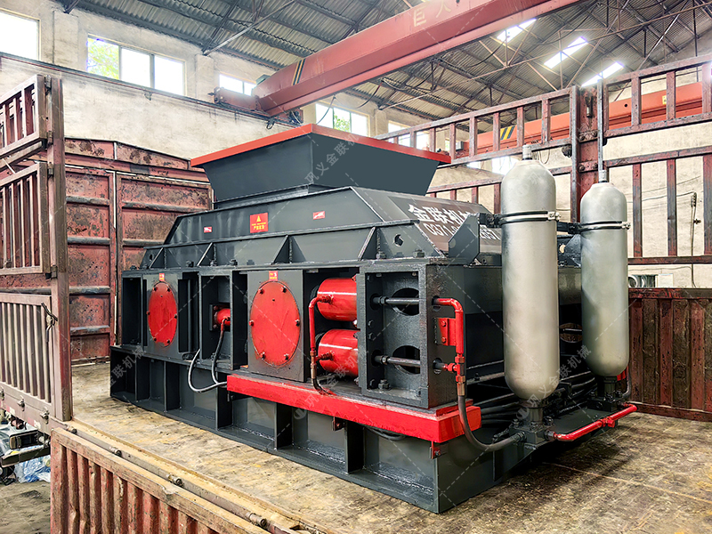 石頭碎成砂子能不能用？液壓對輥制砂機制砂效果怎么樣？