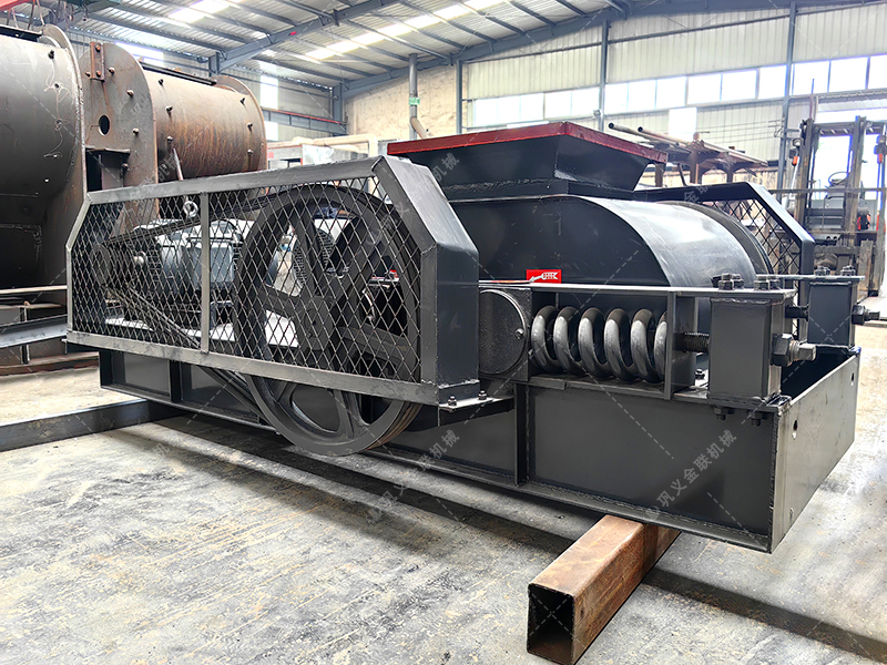 雙齒輥破碎機的可靠性,是如何保障煤炭生產(chǎn)連續(xù)穩(wěn)定運行的? 雙齒輥破碎機的可靠性,是如何保障煤炭生產(chǎn)連續(xù)穩(wěn)定運行的?